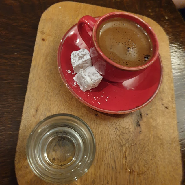 Turkish-German Bookstore and Cafe thumb 7